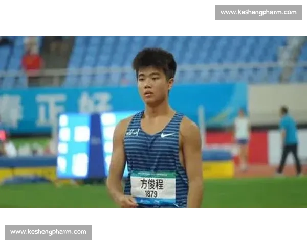 10 秒 46 破纪录!16 岁吴昊霖:百米后程狂飙太震撼 10 秒 46 破纪录!16 岁吴昊霖:百米后程狂飙太震撼