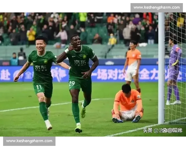 4-2！青岛海牛工体大逆转：萨里奇戴帽破 5 魔咒，客场首胜国安