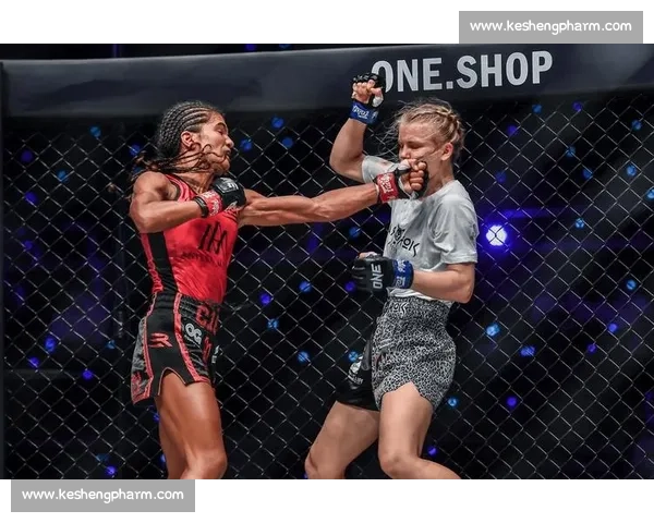 终结机器冲顶!阿瓦兹别克 8 战 7 胜 6 降服,11 月 8 日决战 ONE 巅峰 37 终结机器冲顶!阿瓦兹别克 8 战 7 胜 6 降服,11 月 8 日决战 ONE 巅峰 37