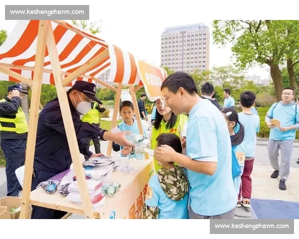 花海亲子跑开跑!700 余家庭解锁健康欢乐时光 花海亲子跑开跑!700 余家庭解锁健康欢乐时光